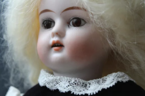 Where can i sell my antique hot sale dolls