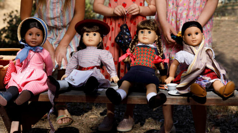 How To Sell American Girl Dolls